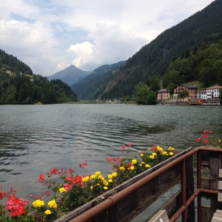 the-lake-at-alleghe